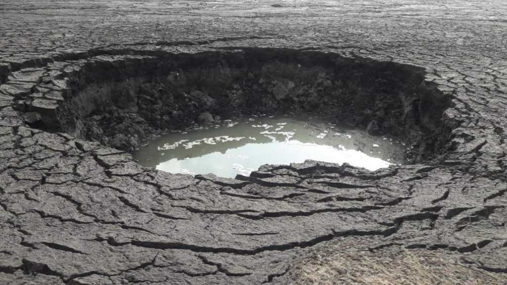 3 SOCAVONES PROVOCARON COLAPSO DE LAGUNA DE CHAKANBAKÁN