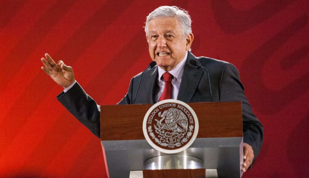CELEBRA AMLO APROBACIÓN DEL RETIRO DEL FUERO PRESIDENCIAL