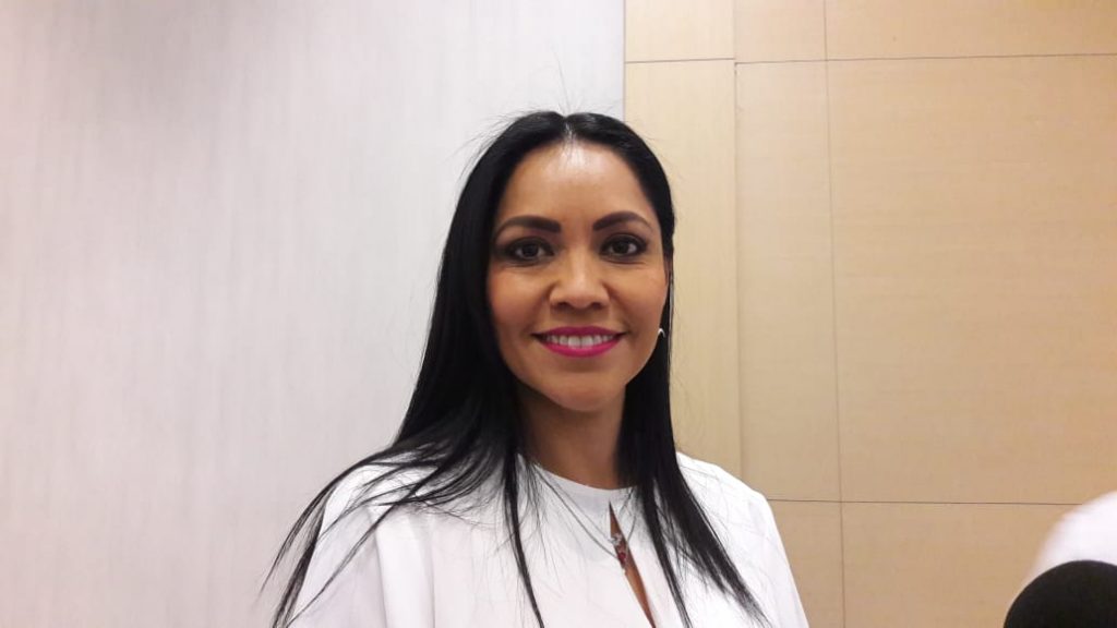 LLAMA SESA A EVITAR REUNIONES