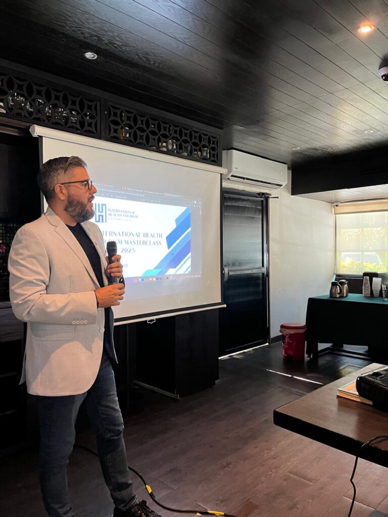 BUSCAN CAPACITAR A MÁS PERSONAS EN EL TURISMO WELLNESS