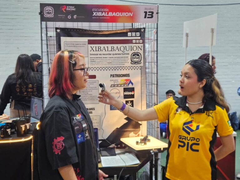 INTEGRANTES DEL EQUIPO XIBALBAQUIÓN DEL CBTIS 272 PASA A FASE NACIONAL DEL STEAM RACING 2026