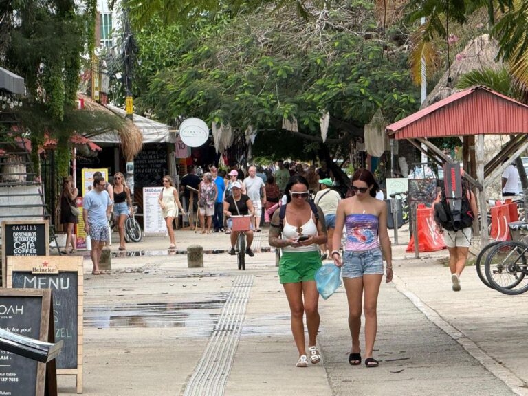 MÁS TURISMO, PERO CON MENOS PODER ADQUISITIVO, RECONOCE ACLUVAQ