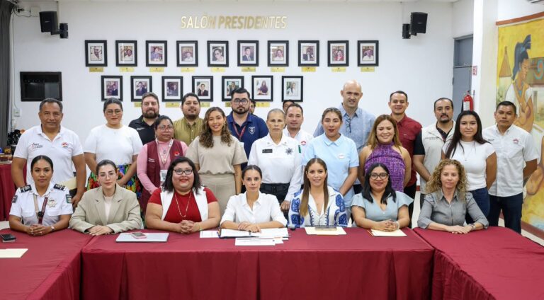 Trabaja todo el ayuntamiento para cuidar de las mujeres: Ana Paty