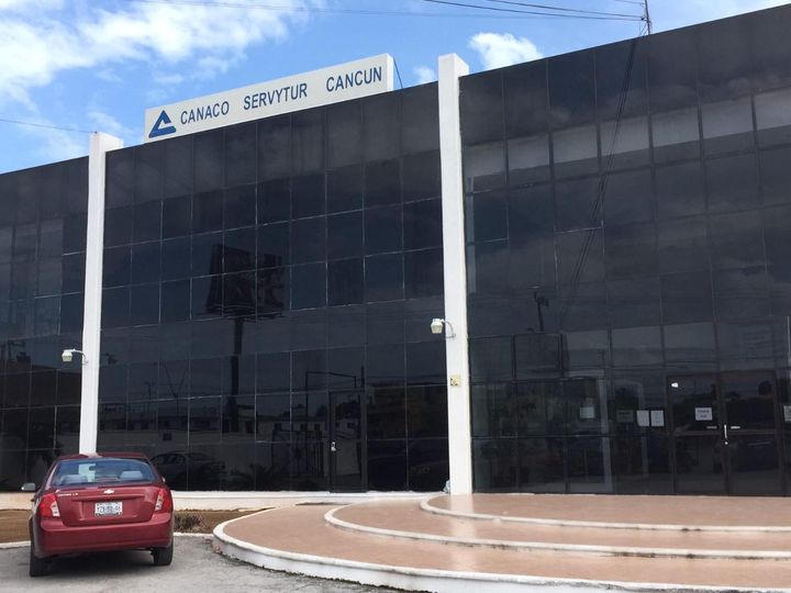 Hoy, seis de cada 10 negocios son informales; han cerrado casi 400