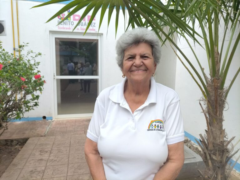 Claman por un Centro de Atención Múltiple de bachillerato en Cancún