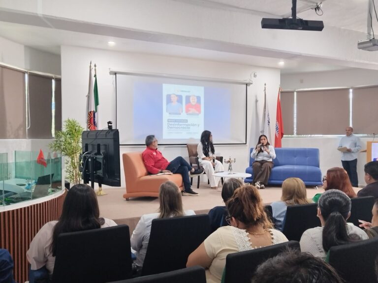 Buscan generar debate y análisis sobre las redes sociales en la UniMaat