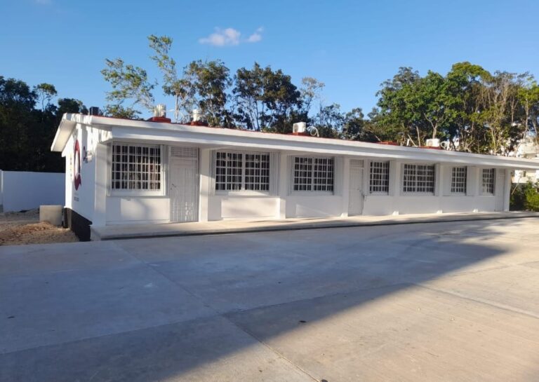 Decide SEQ cuántas aulas se construyen cada año, dice el Ifeqroo