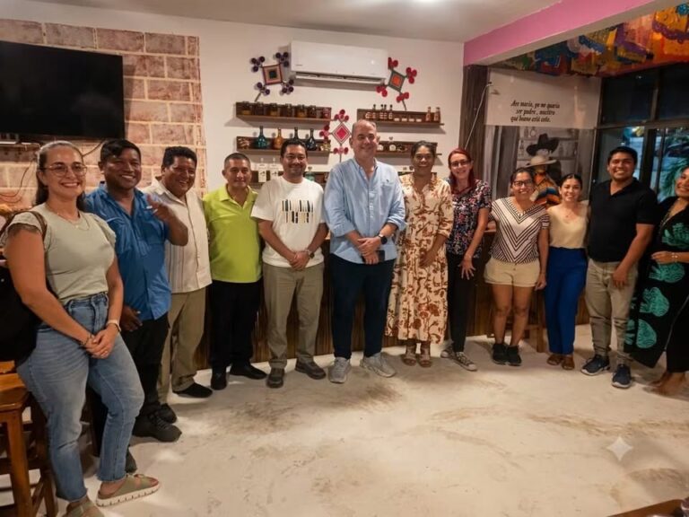 Dialogan Coparmex y Royal Caribbean por proyecto turístico en Mahahual