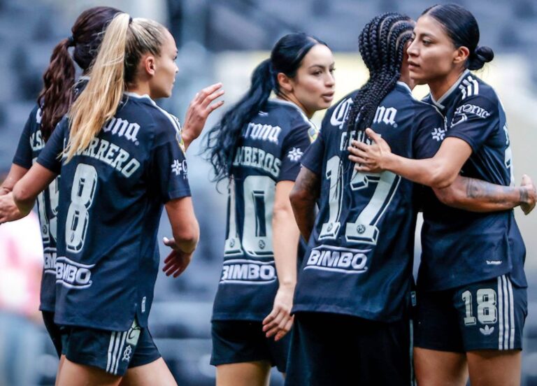 Montserrat Saldívar anota par de goles en el triunfo histórico del América ante Cruz Azul en la segunda jornada de la Liga Femenil