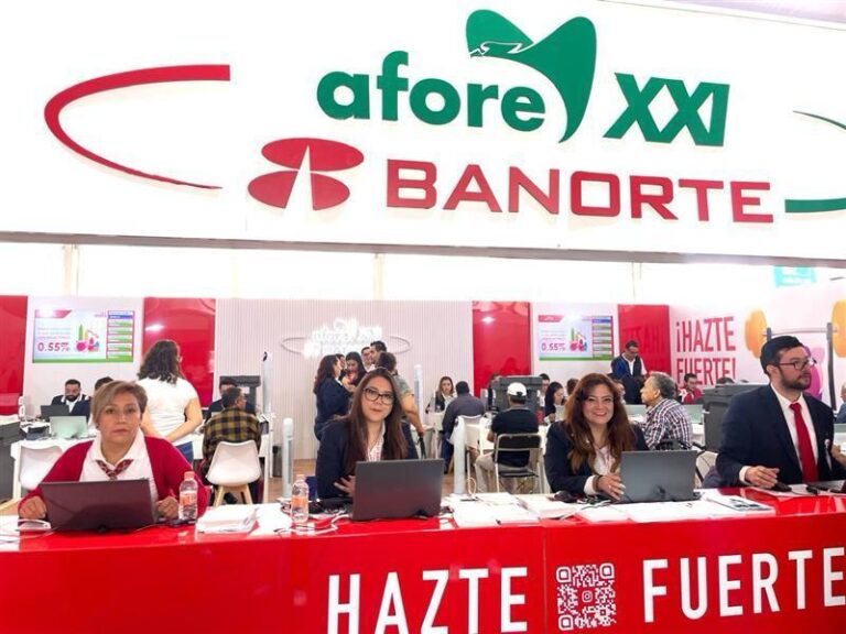 Alertan por aumento de estafas en las Afores mediante redes sociales