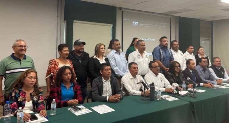 Advierten sindicatos de nivel medio suprior con paro nacional