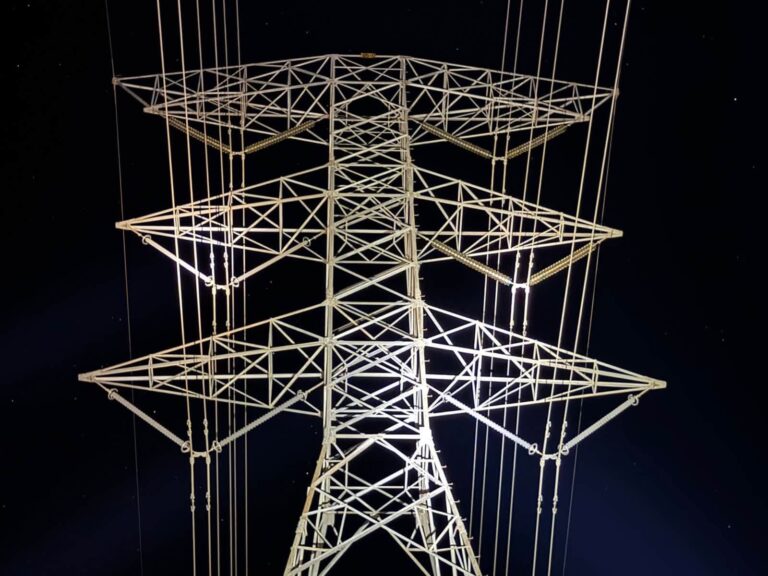 Restablece CFE al 100% servicio eléctrico tras vandalismo en líneas de alta tensión