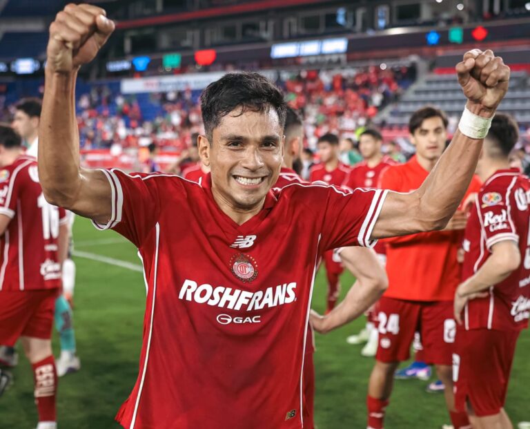 Jorge Díaz Price conquista su segundo título internacional con los Diablos Rojos del Toluca