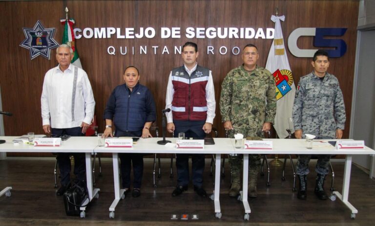 Cesan a 657 elementos y reubican 1,500 contra corrupción en la Fiscalía